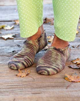 a-fabulous-pair-of-slippers-free-crochet-pattern