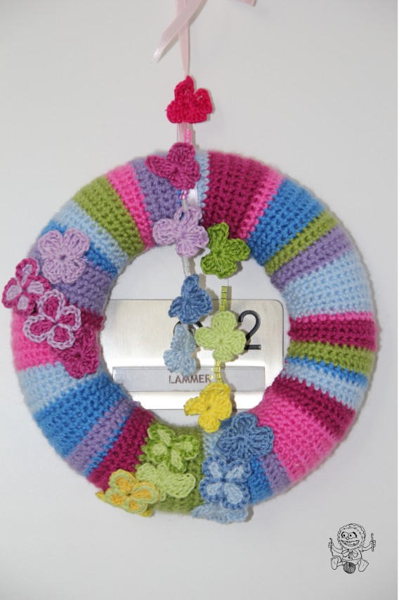 Butterfly Wreath Free Crochet Pattern