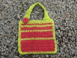 Button Baby Bib Free Crochet Pattern