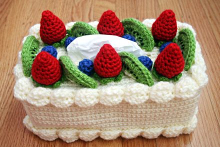 Chiffon Cake Tissue Box Cozy Free Crochet Pattern