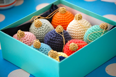 Christmas Bauble Set Free Crochet Pattern