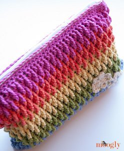 Colorful Clutch Free Crochet Pattern