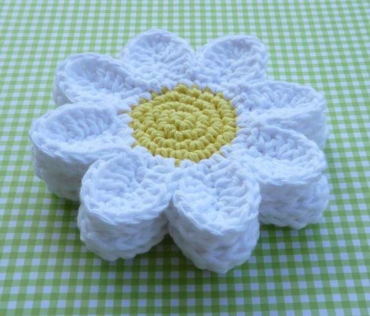 Daisy Coaster Free Crochet Pattern