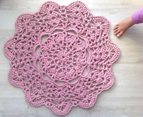 Doily Rug Free Crochet Pattern