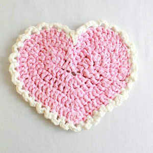 Heart Placemat Free Crochet Pattern