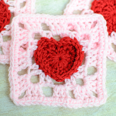 heartful-granny-square-free-crochet-pattern