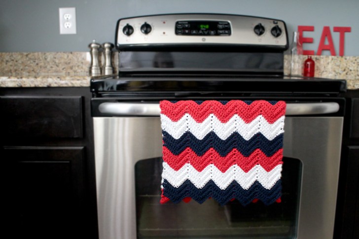 Large Chevron Kitchen Towel Free Crochet Pattern