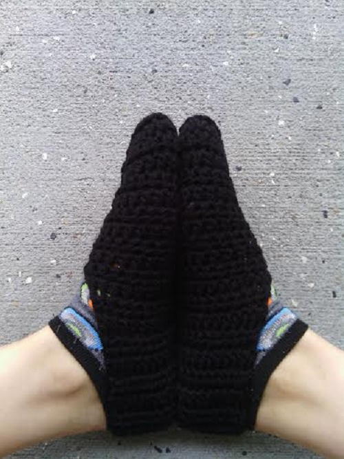 Men’s Easy Slipper Socks Free Crochet Pattern