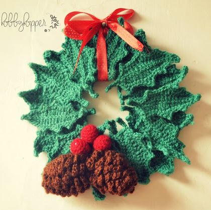 Pine Cone Holly Wreath Free Crochet Pattern
