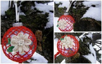 Roses in Snow Ornament Free Crochet Pattern