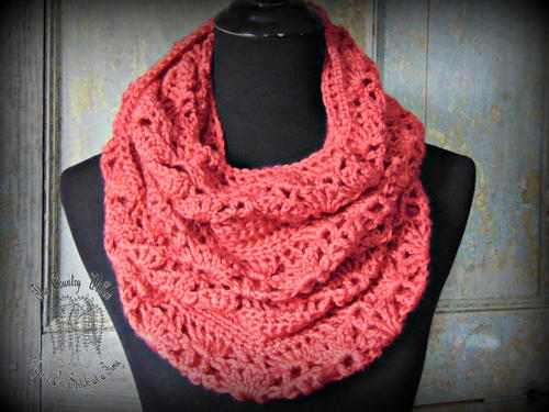 Rouge Infinity Scarf Free Crochet Pattern