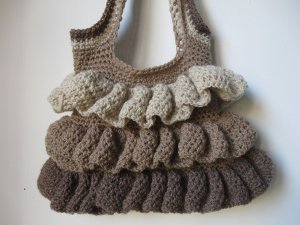 Ruffle Bag Free Crochet Pattern