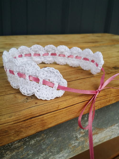 Scalloped Lace Heirloom Headband Free Crochet Pattern