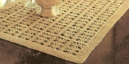 Spider Web Table Runner Free Crochet Pattern
