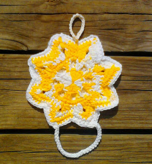 Star Towel Holder Free Crochet Pattern