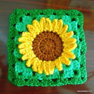 Sunflower Granny Square Free Crochet Pattern