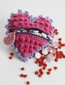 sweet-tooth-candy-bag-free-crochet-pattern