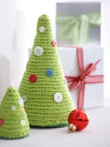 Tabletop Christmas Tree: Free Crochet Pattern