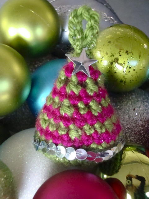 Twinkle Tree Ornament Free Crochet Pattern