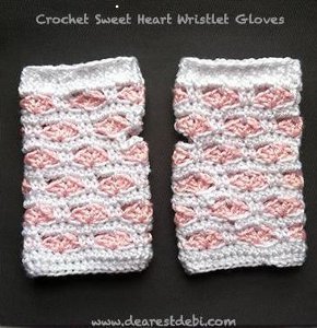 Valentine's Fingerless Gloves Free Crochet Pattern
