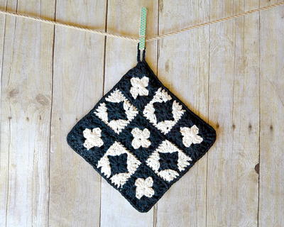 Vintage Inspired Potholder Free Crochet Pattern