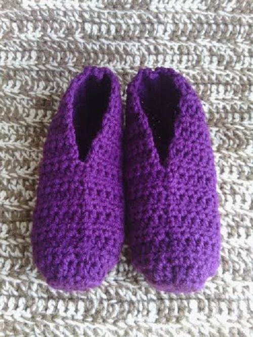 Women’s Slipper Socks Free Crochet Pattern